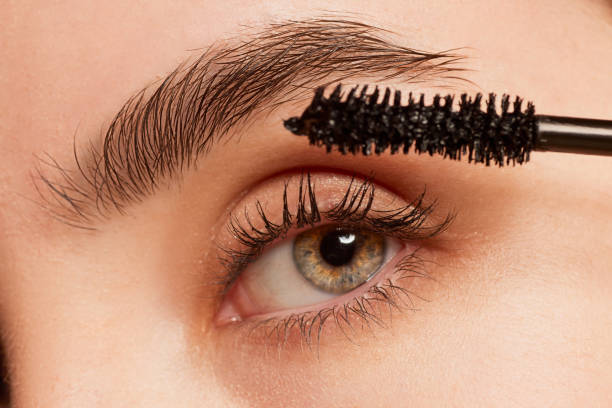 Mascara primer boosting lash volume and length