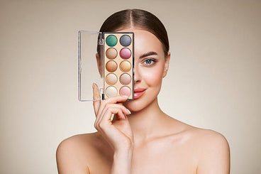 What Eyeshadow Palettes Are Trending This Year?