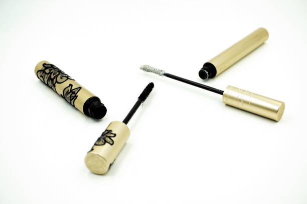 Lash primer making mascara look fuller and longer.