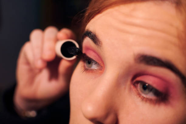 Applying mascara over tacky lash primer for best results