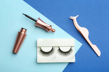 How Do You Apply False Eyelashes Step by Step?