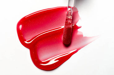 How Do I Get the Viral Glass Lips Look with Lip Gloss?
