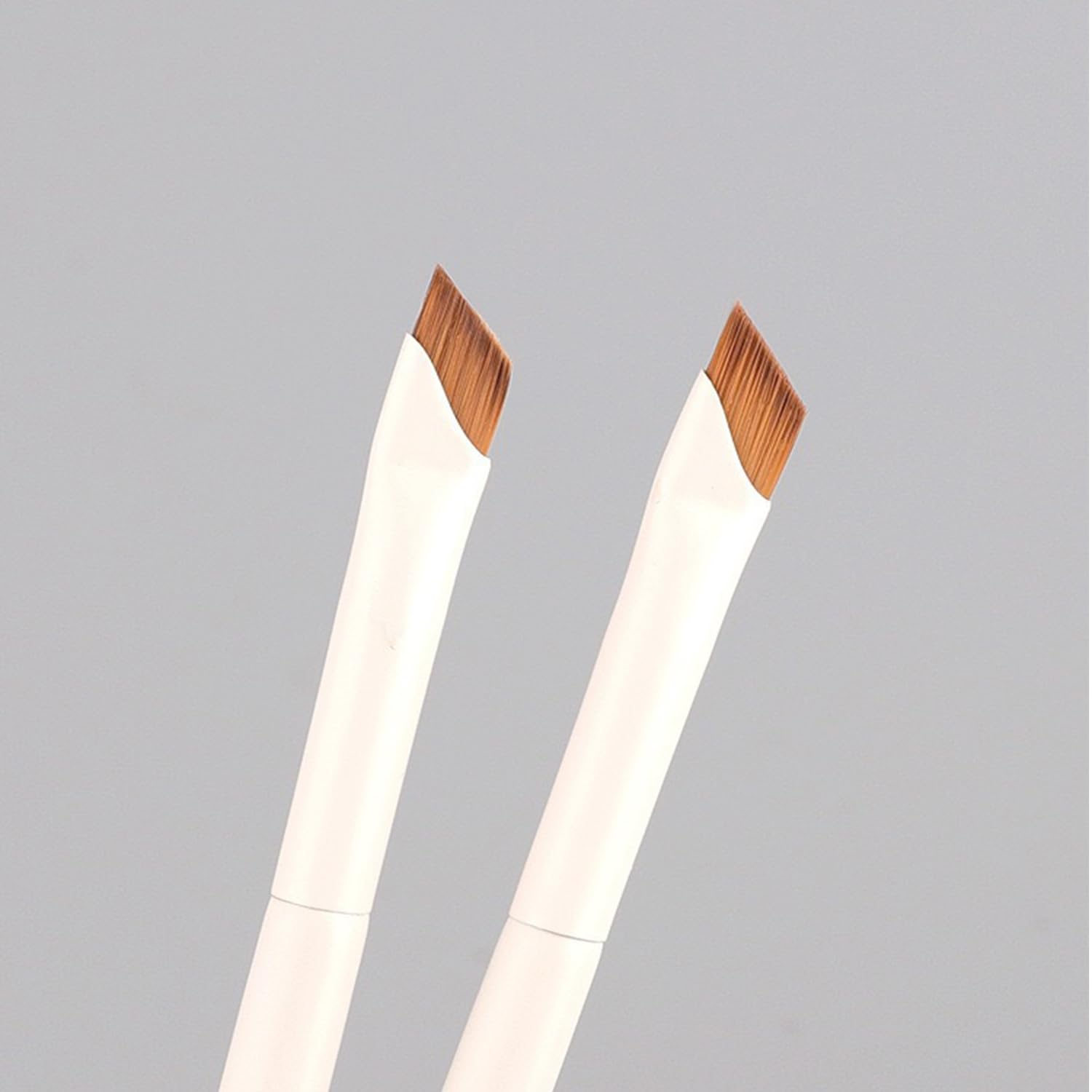 2 Pack Blade Eyeliner Brush Set, Ultra Thin Precision Angled Eyebrow Brushes with Synthetic Nylon Bristles,White