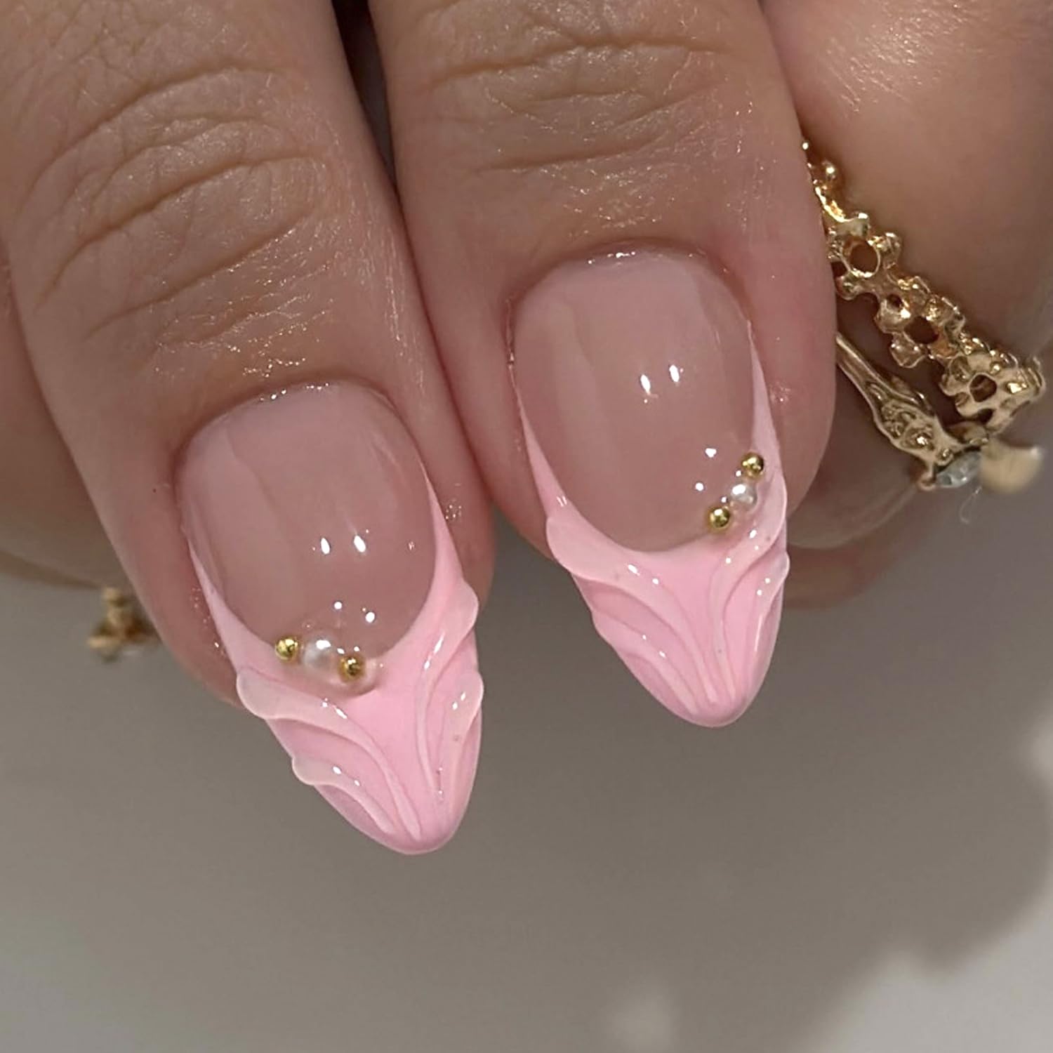 24Pcs Pink Flower Press on Nails Medium Almond French Tip Fake Nails with 3D Gold Beads Pearl Design Cute Flowers False Nail Nude Glossy Full Cover Spring Summer Floral Acrylic Stick on Nail for Women