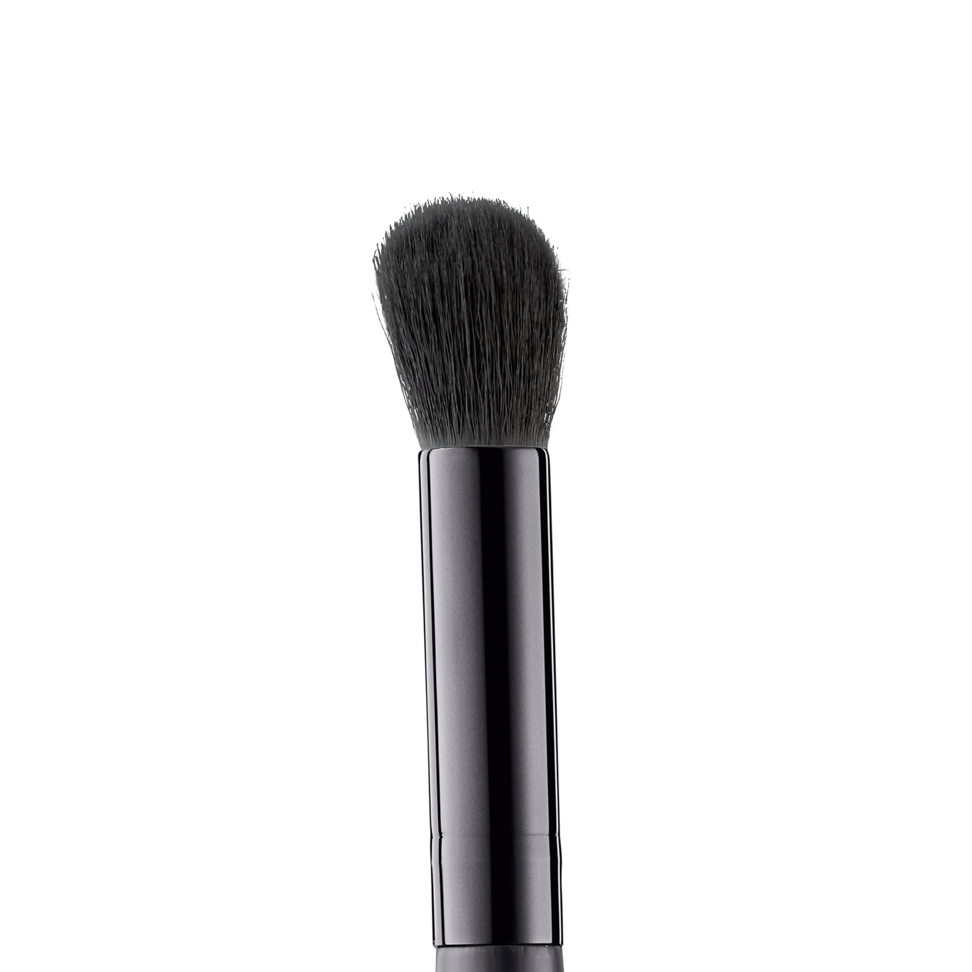 e.l.f. Flawless Concealer Brush, Round Shaped Brush For A Smooth, Airbrushed Look, Great For Blending & Highlighting, Vegan & Cruelty-Free