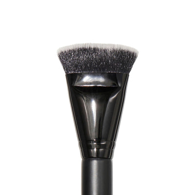 e.l.f. Contouring Brush, Makeup Brush For Creating Flawless Dimension & Sculpting, Use With Bronzer, Powder, Liquids & Creams, Vegan & Cruelty-Free