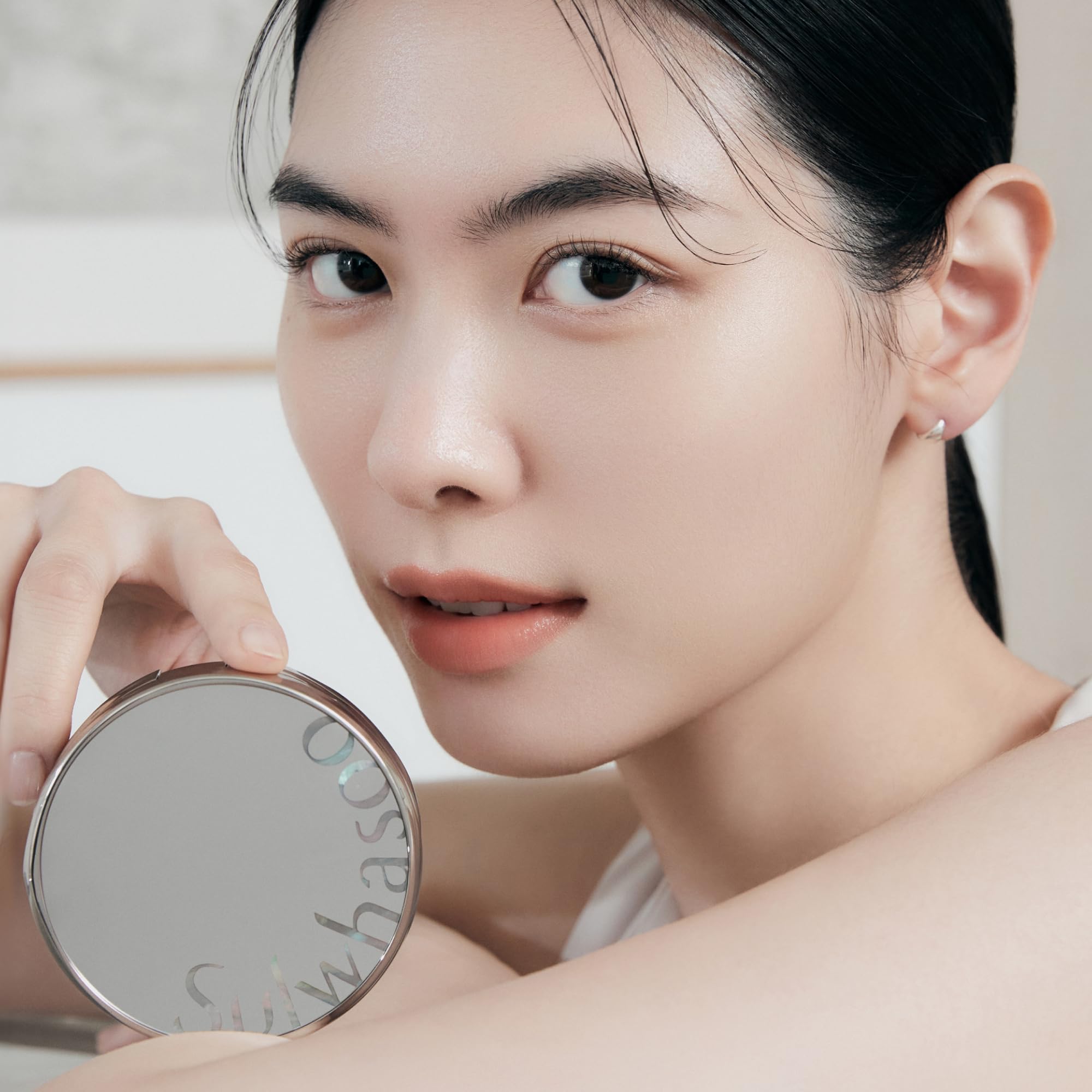 Sulwhasoo Perfecting Cushion SPF 46 | Evens Skin Tone & Blurs Imperfections | Enhance Natural Radiance | Semi-Matte Finish | Korean Herb Extract | Korean Makeup, 23 Sand