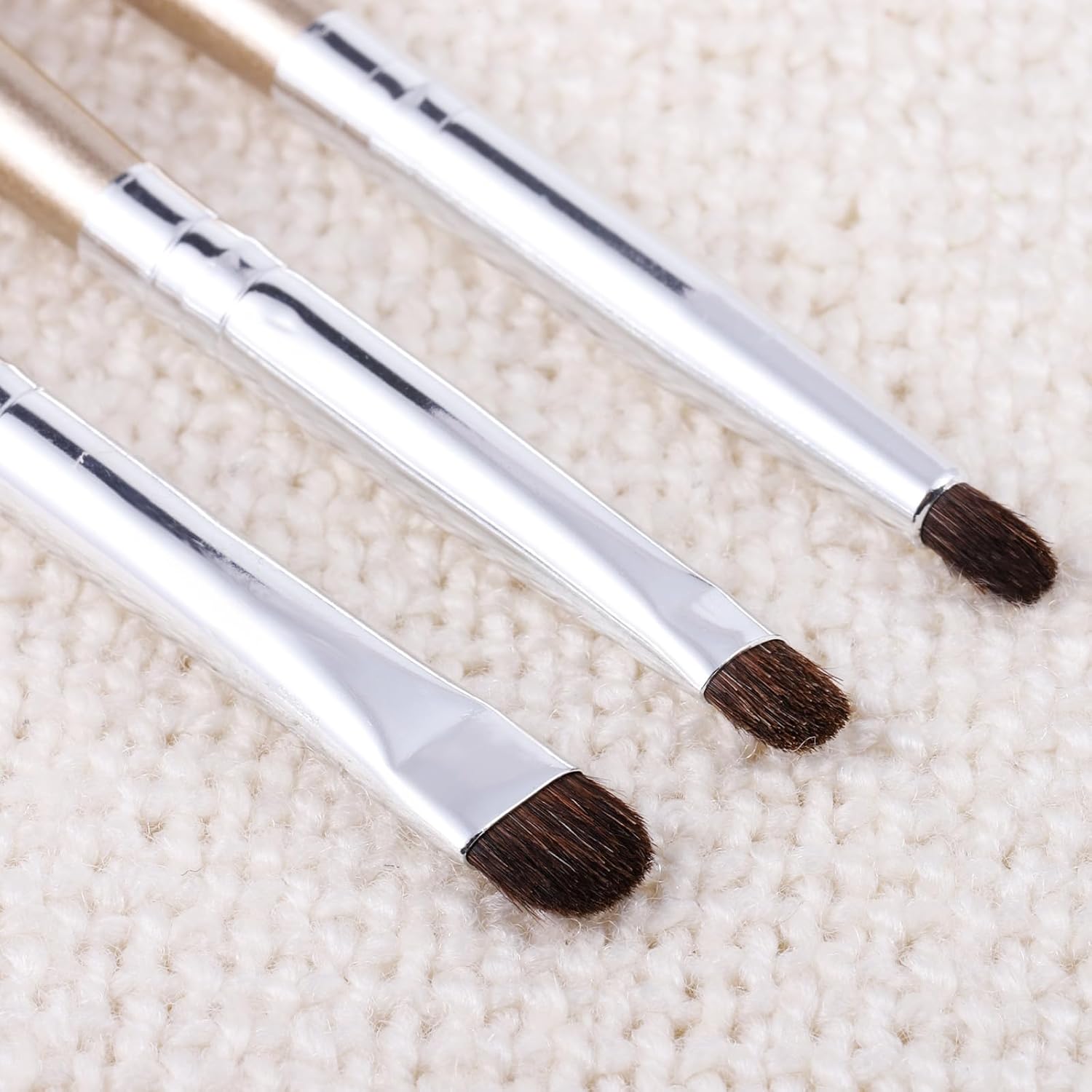 6 PCS Mini Eyeliner Smudge Brush Small Makeup Brush Eye Liner Brushes Fine Point Precision Eyeshadow Brushes for Gel Cream Liquid Concealer Eyeshadow