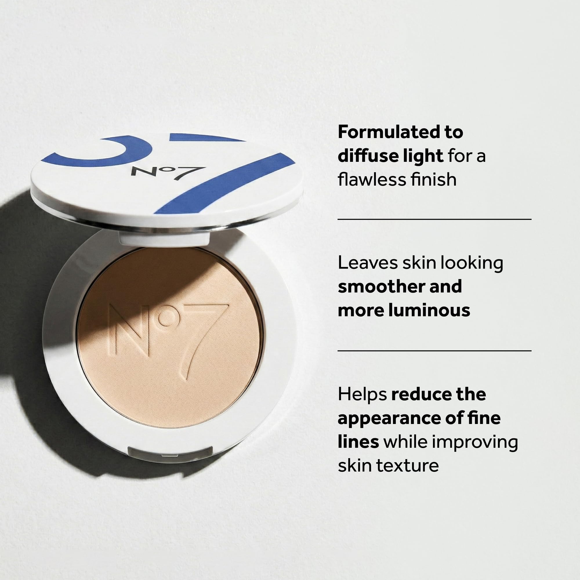 No7 Lift & Luminate Triple Action Powder - Light - Pressed Makeup Setting Powder for Face - Compact Setting Powder Reduces the Appearance of Fine Lines & Enhances Glow (10g)