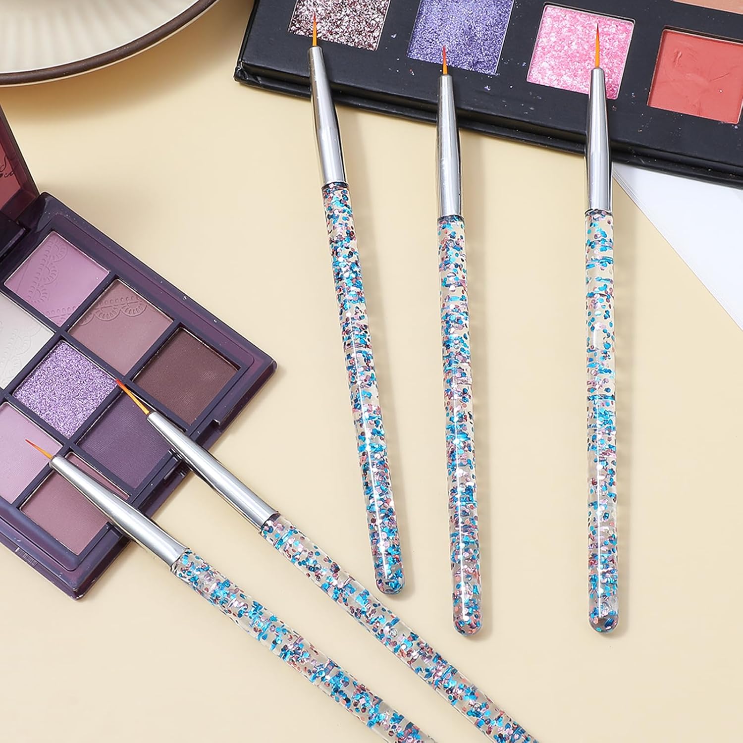 5 Pcs Eyeliner Brush, Nail Art Brushes Fine Point Nail Art Liner Brushes Set, Thin Eye Makeup Gel Eyeliner Brush for Graphic Cosmetic, Nails Tools