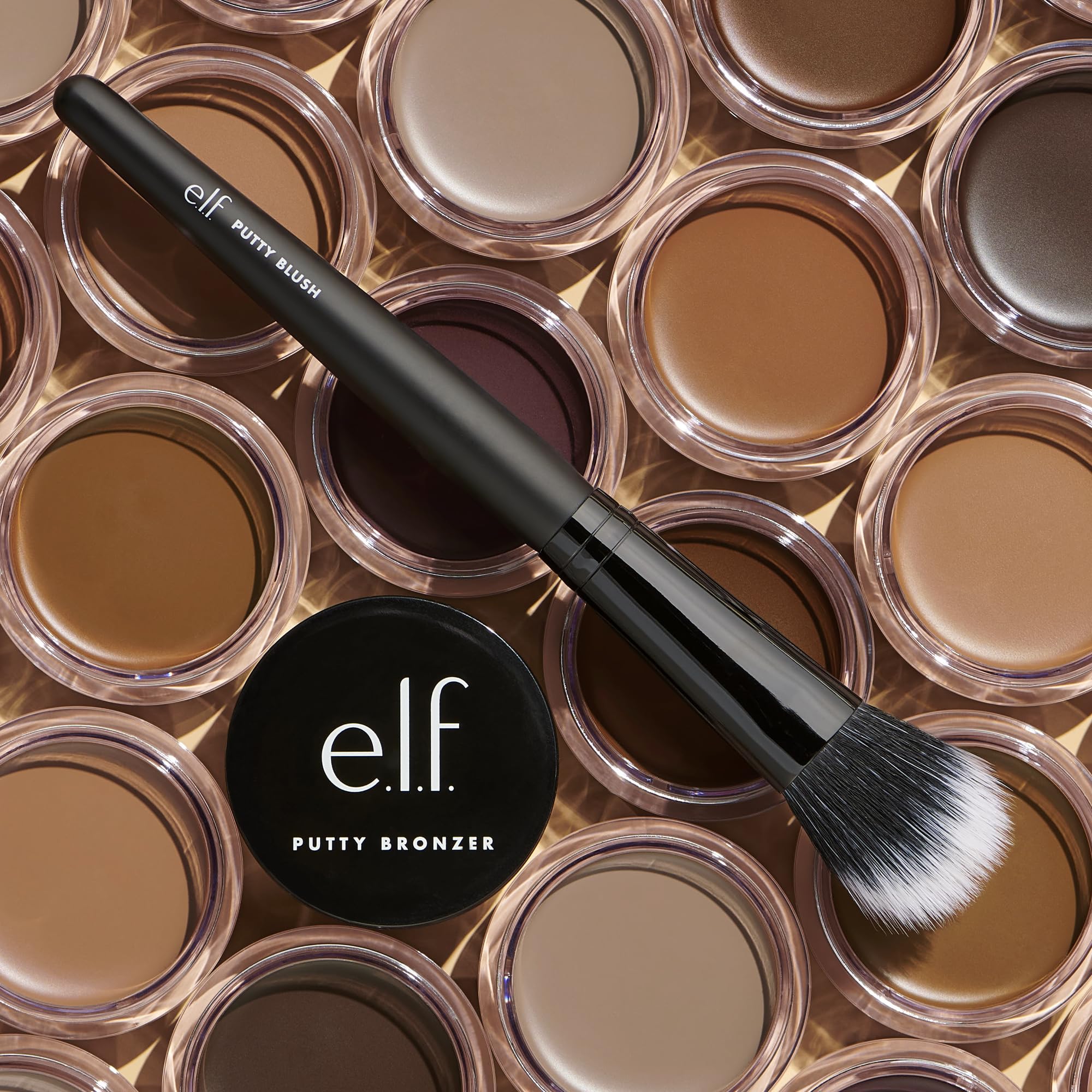 e.l.f. Putty Blush Brush, Makeup Brush For Putty & Cream Formulas, Easily Applies Blush & Bronzer For An Airbrushed Look, Vegan & Cruelty-Free