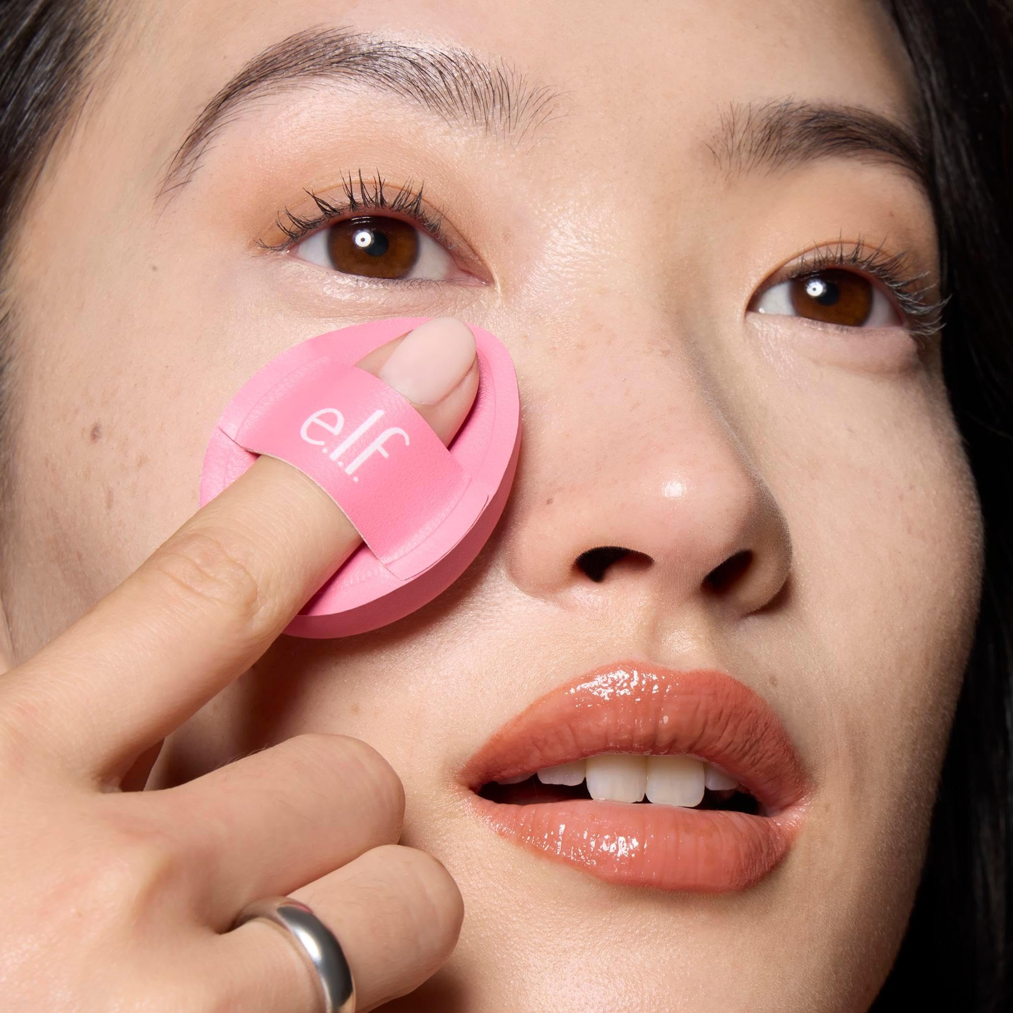 e.l.f. Pillow Puff Concealer Sponge, Beauty Blender For Streak-Free, Even, Makeup Application With Airbrushed Finish, Latex-Free, Vegan & Cruelty-Free