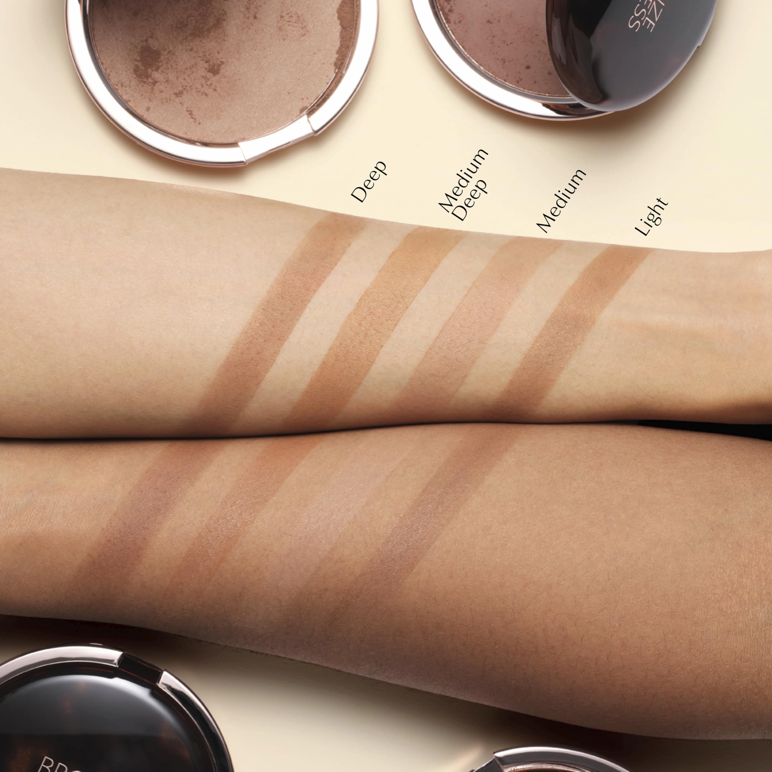 Estée Lauder Bronze Goddess Bronzer Powder | Matte Finish + Buildable Coverage, 0.74 Ounce, Medium