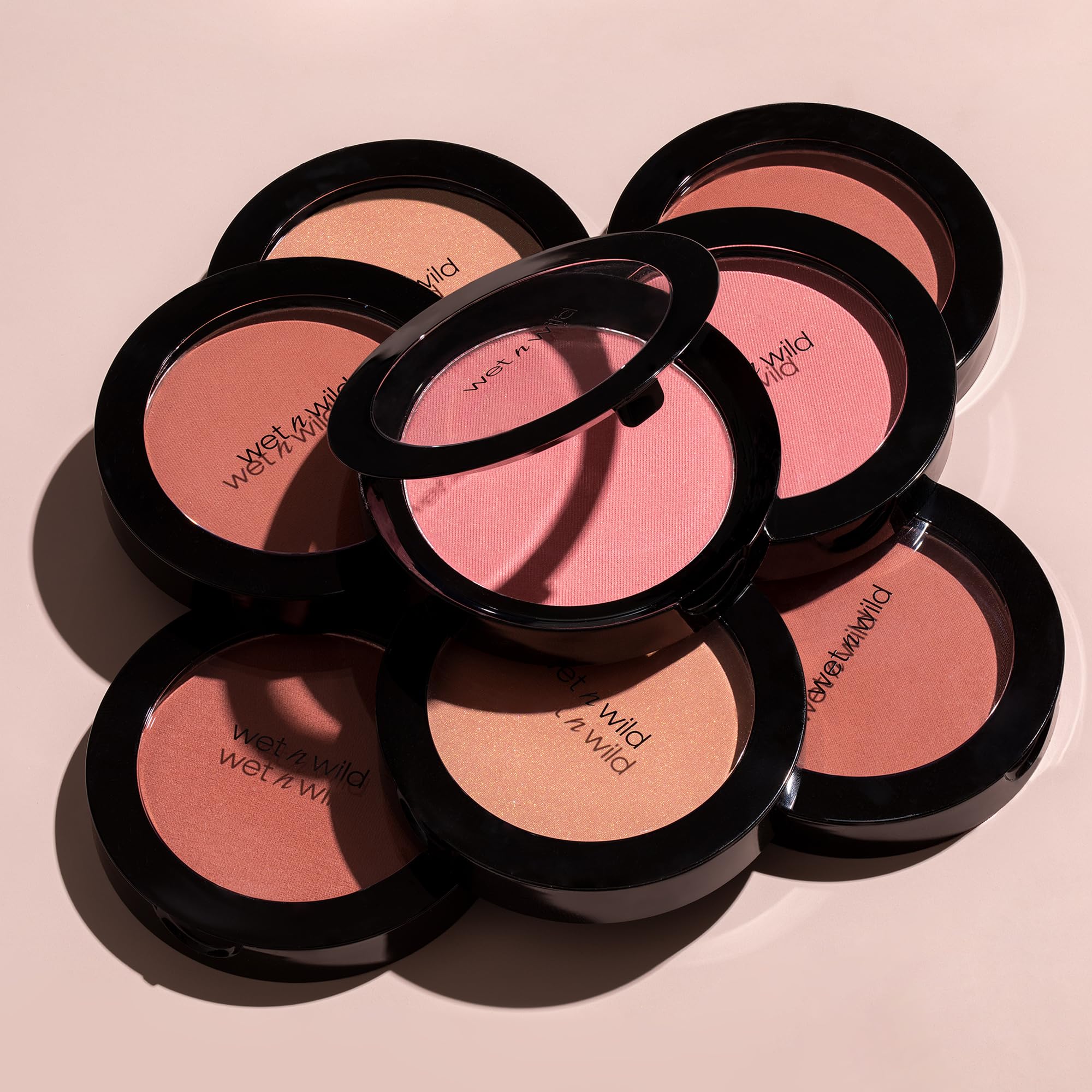 wet n wild Color Icon Blush, Effortless Matte Natural Sheer Glow & Seamless Blend, Luxuriously Infused Smooth Jojoba Oil, Cruelty-Free & Vegan - Pinch Me Pink